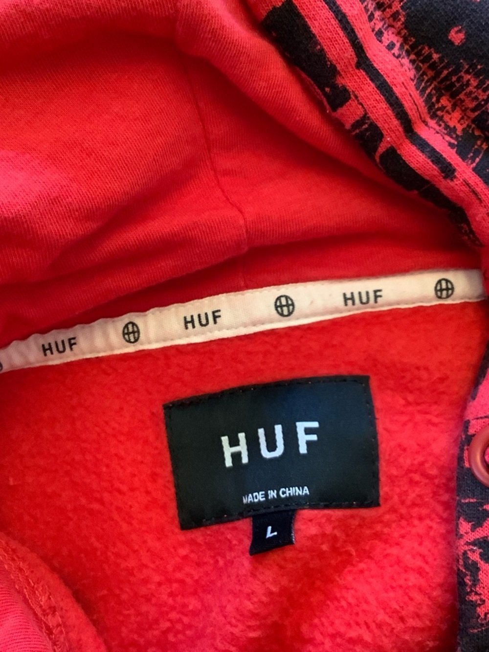 HUF Red and Black Photo-Print Crewneck Sweatshirt - Picture 6 of 7